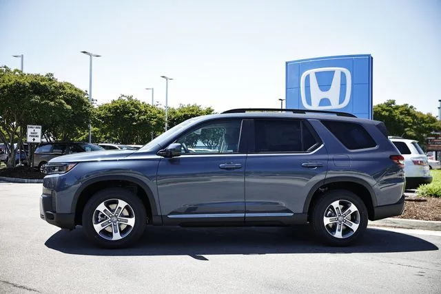 New 2026 Smoke Honda EX-L image 6