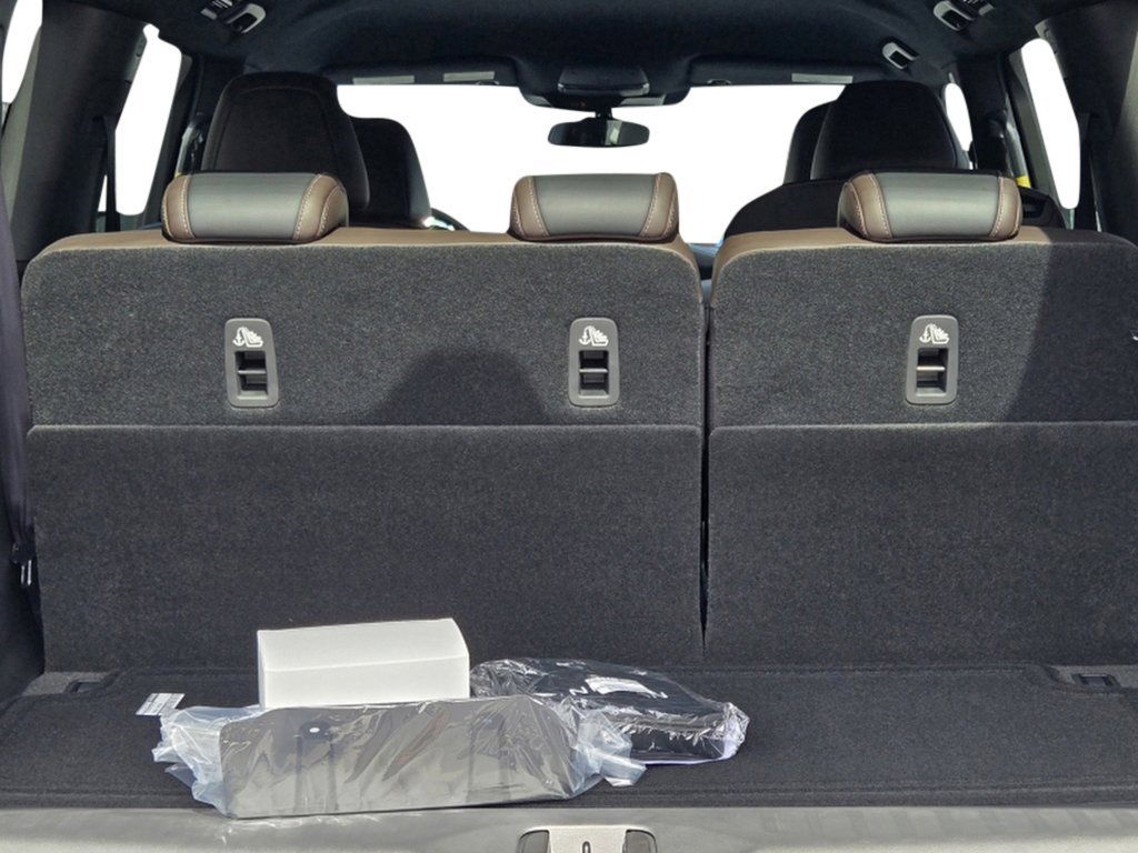 2026 Nissan Armada SL - Photo 25