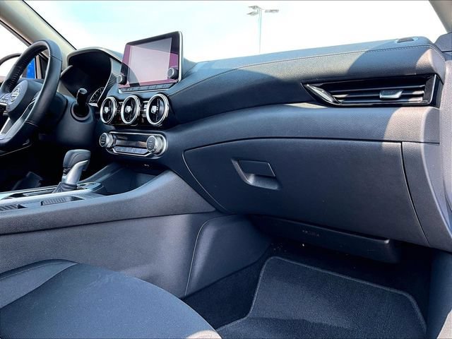 Used 2021 Electric Blue Met Nissan SV image 13