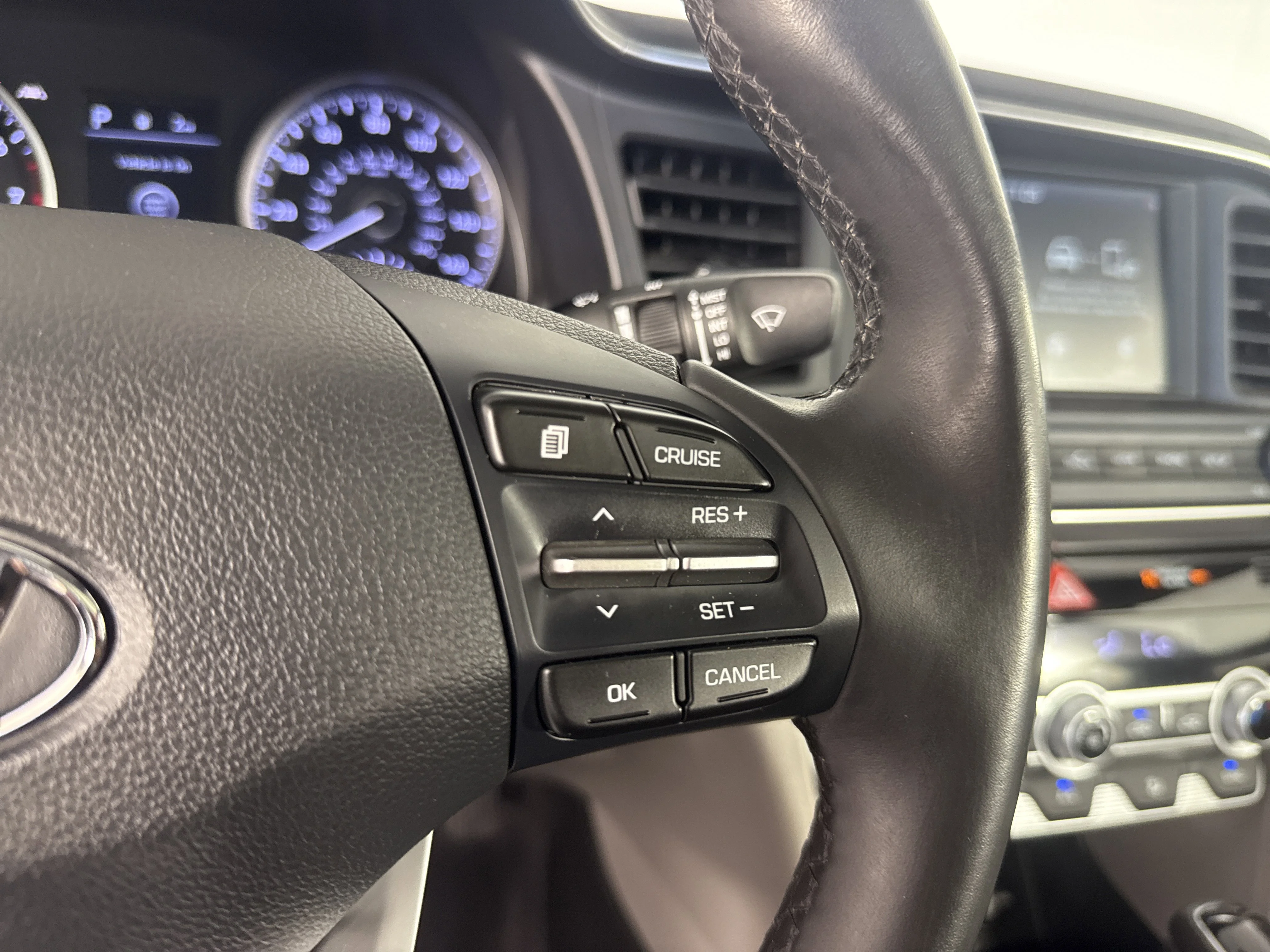 Used 2020 Fluid Metal Hyundai Value Edition image 25