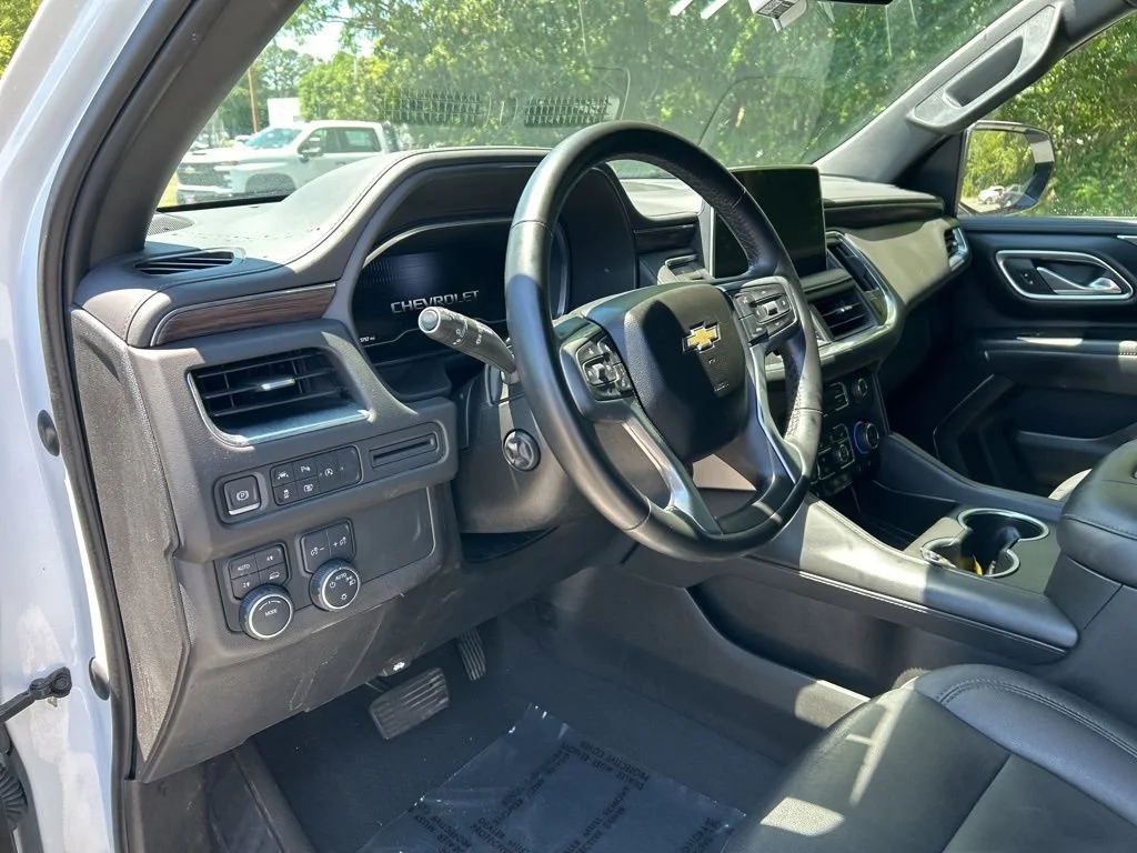 Used 2023 Summit White Chevrolet LT image 22