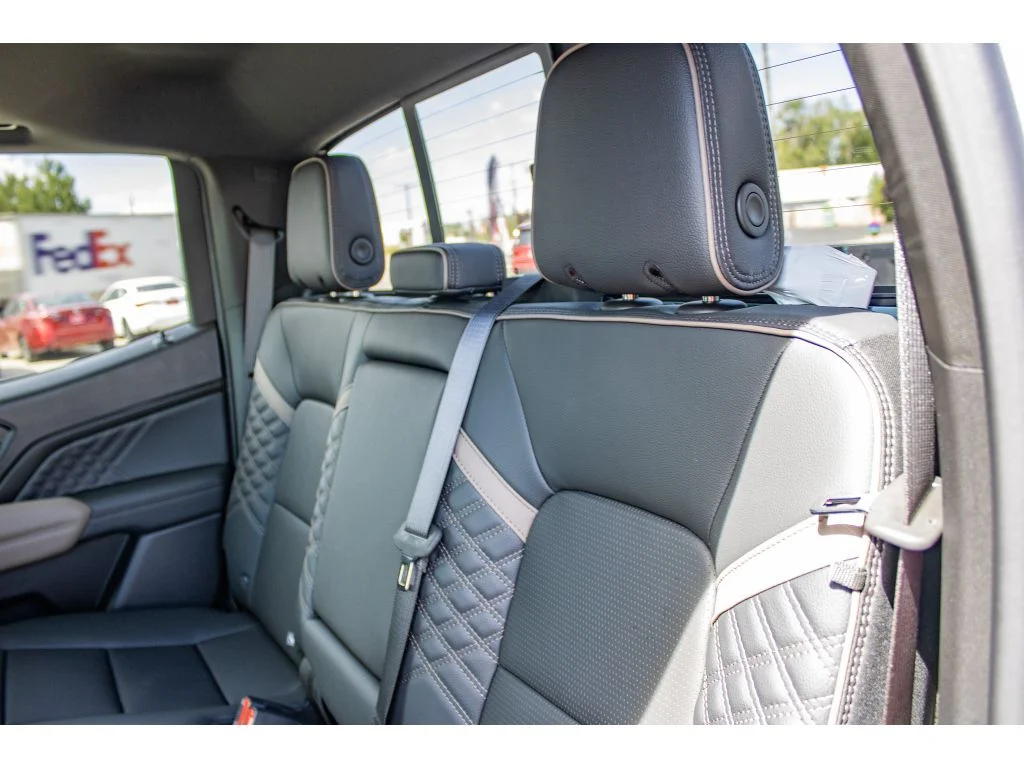 New 2026 GLACIER METALLIC GMC 4WD Denali image 18