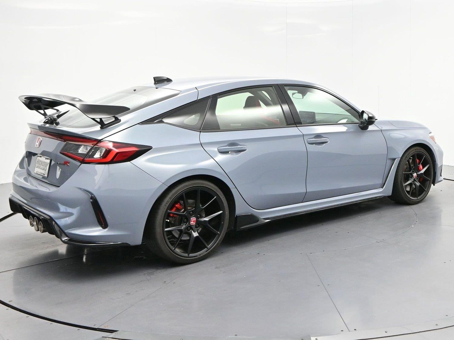 Used 2024 Sonic Gray Pearl Honda Type R image 7