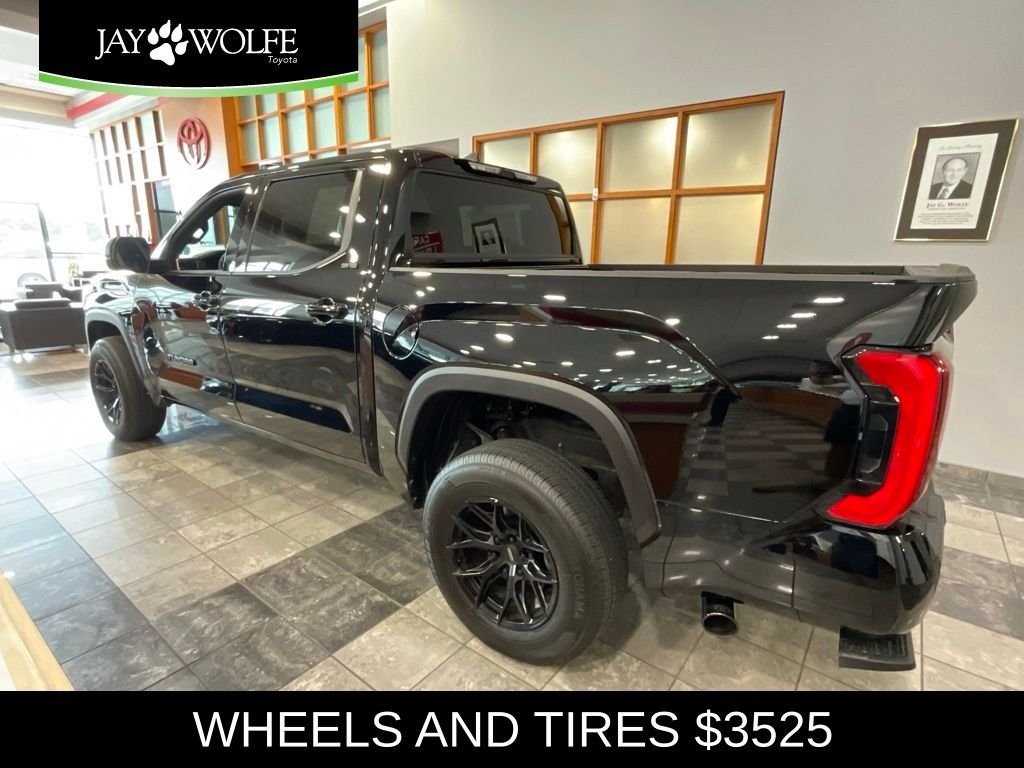 New 2026 Black Toyota SR5 image 4