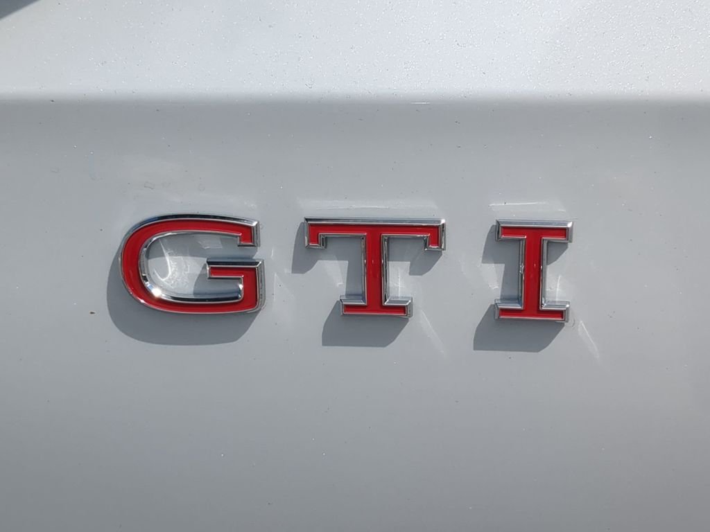 New 2026 White/off-white Volkswagen 2.0T S image 10