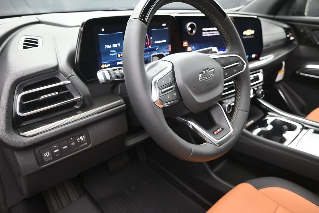 2027 Chevrolet Traverse Z71 - Photo 12