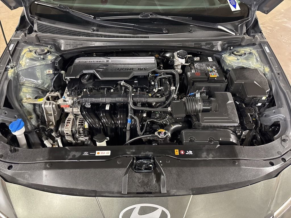 Used 2024 Gray Hyundai SEL image 11