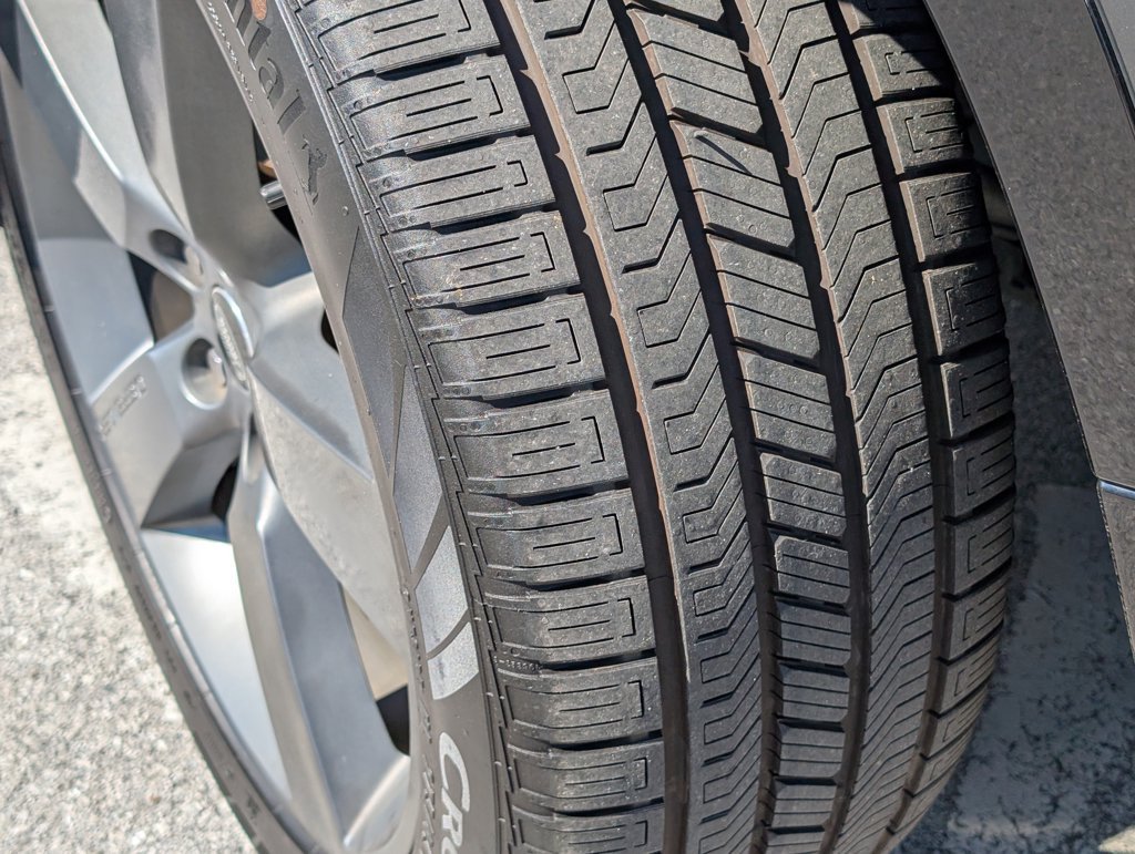 Certified Used 2023 Gray Land Rover Carpathian Edition image 35