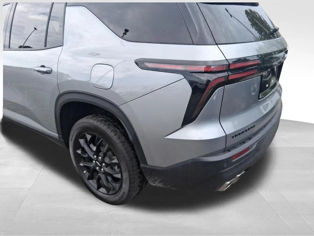 Used 2024 Gray Chevrolet LS image 11