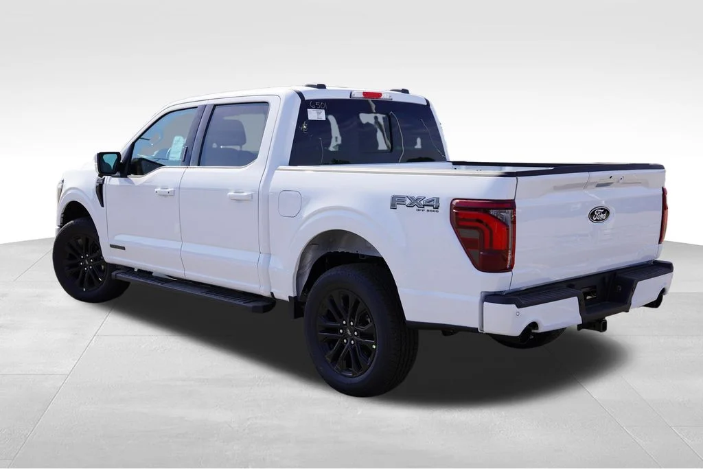 New 2026 Oxford White Ford Lariat image 5