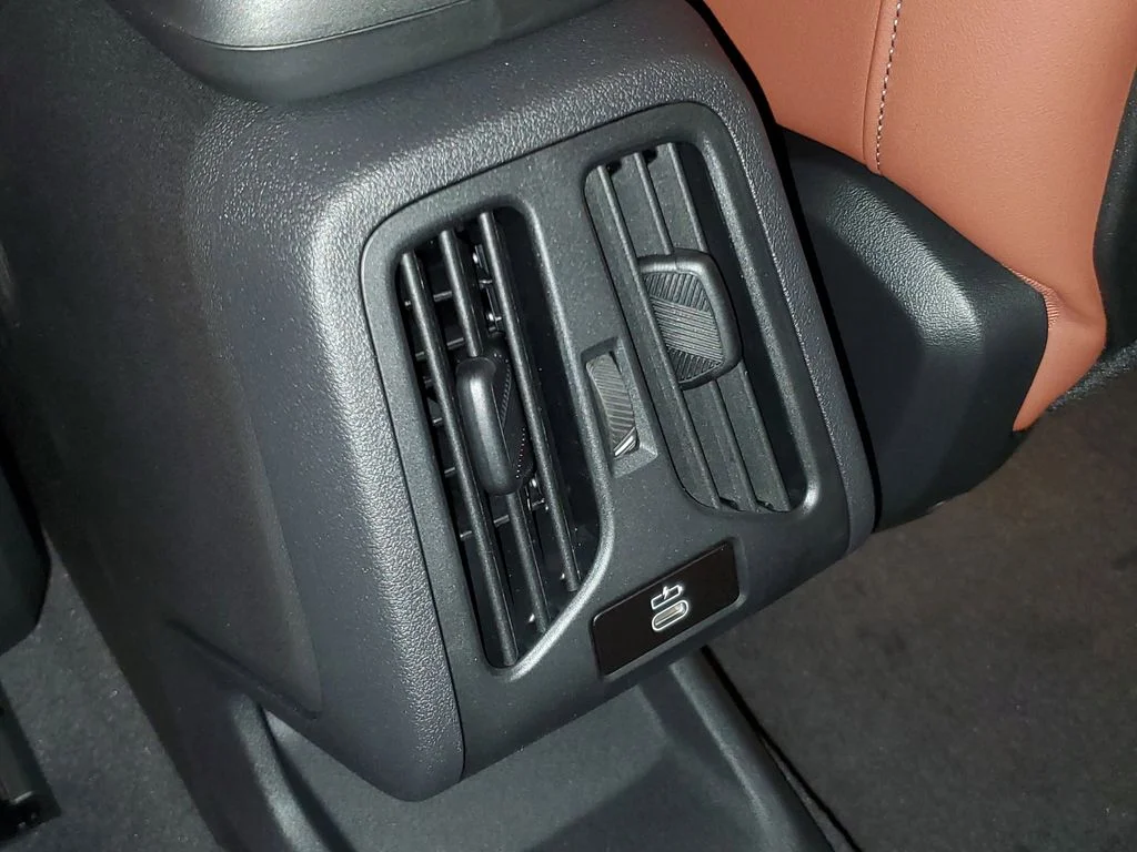 New 2026 Alpine White BMW xDrive28i image 12