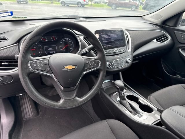 Used 2025 Gray Chevrolet LT image 10