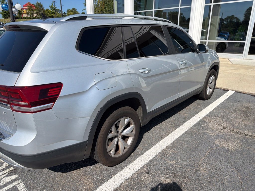 Used 2019  Volkswagen 3.6L V6 SE image 5