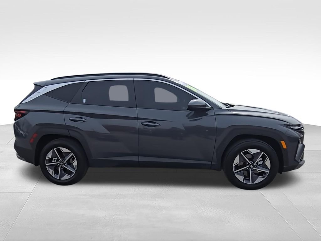 Used 2026 Gray Hyundai SEL image 9
