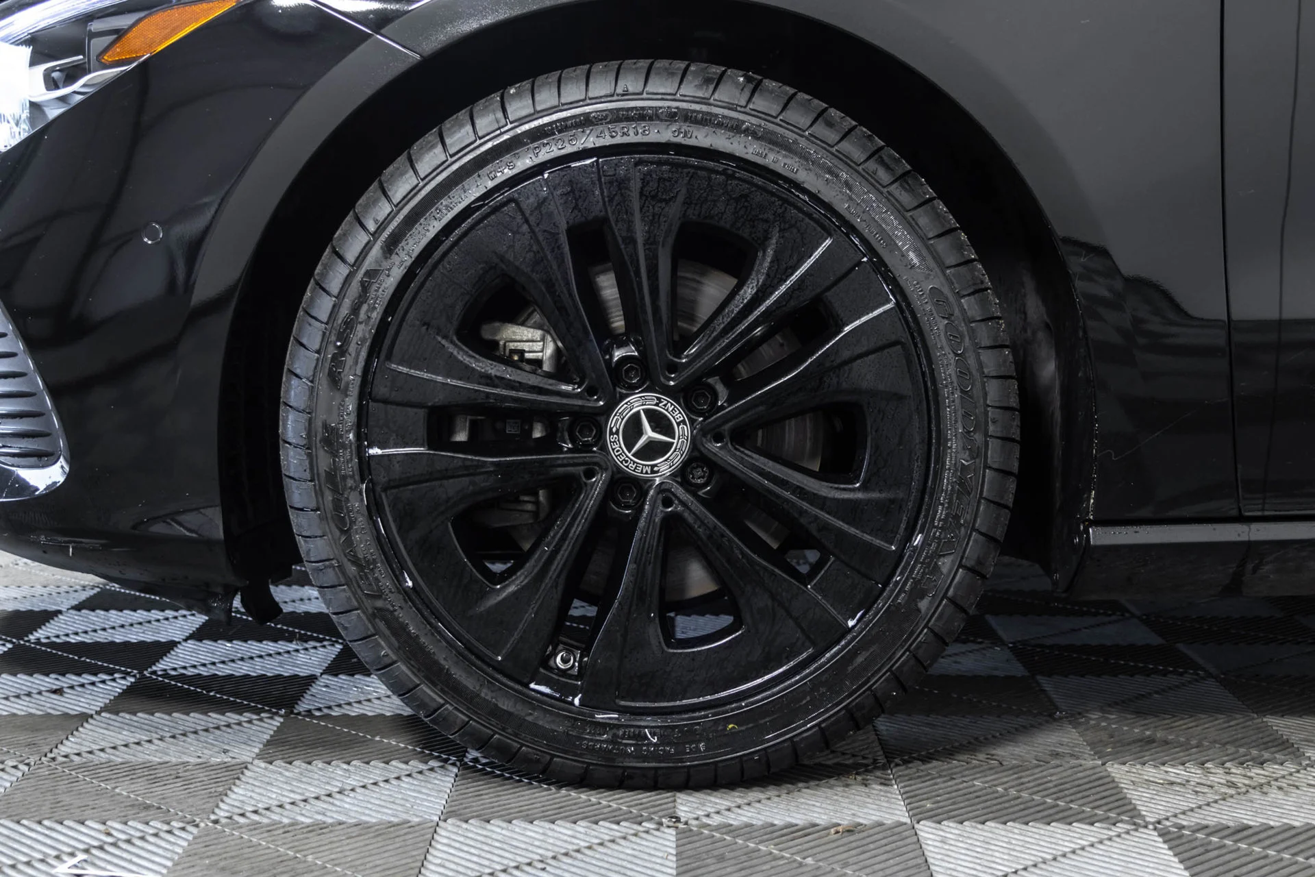 Used 2025 Black Mercedes-Benz 4MATIC® image 45