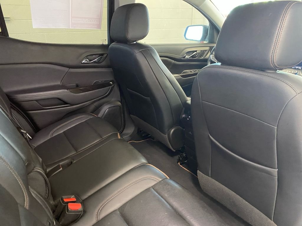 Used 2023 White GMC AT4 image 17