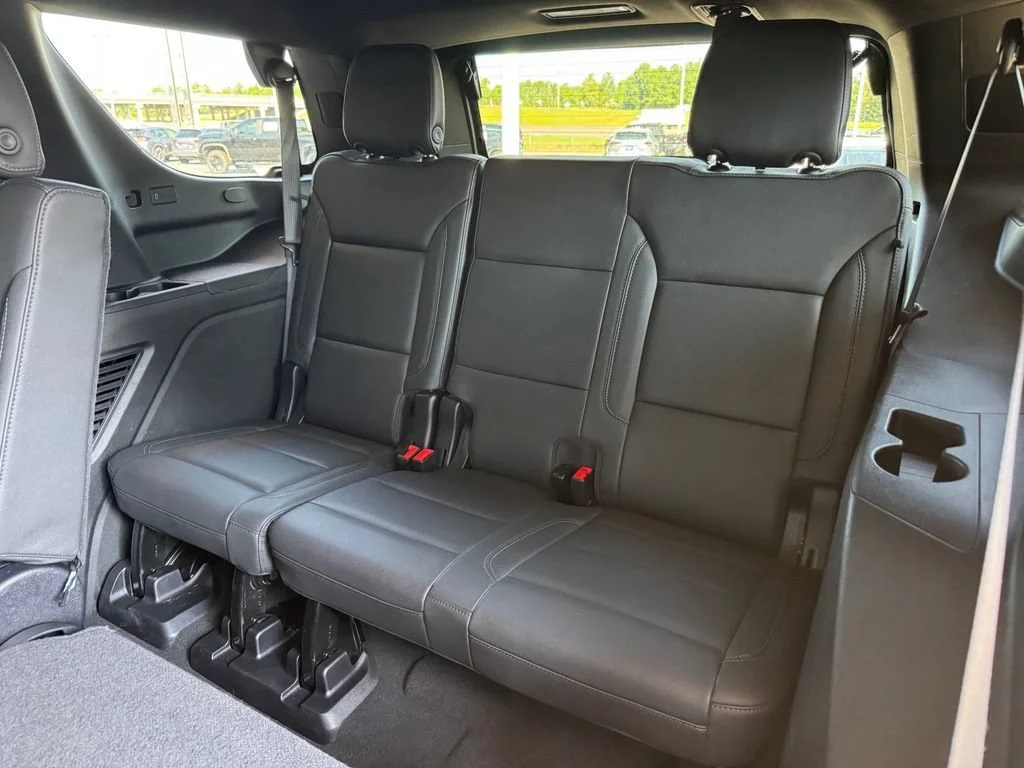 Used 2025 Black Chevrolet LT image 24