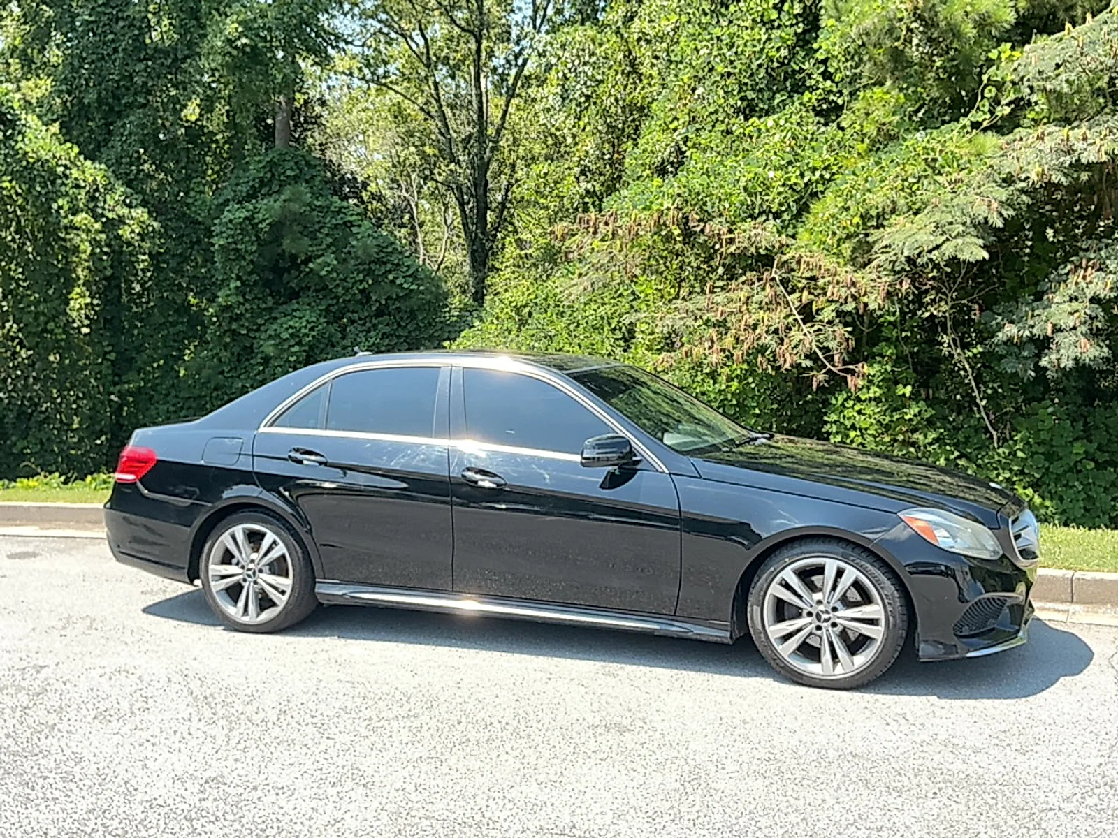 Used 2014  Mercedes-Benz  image 1