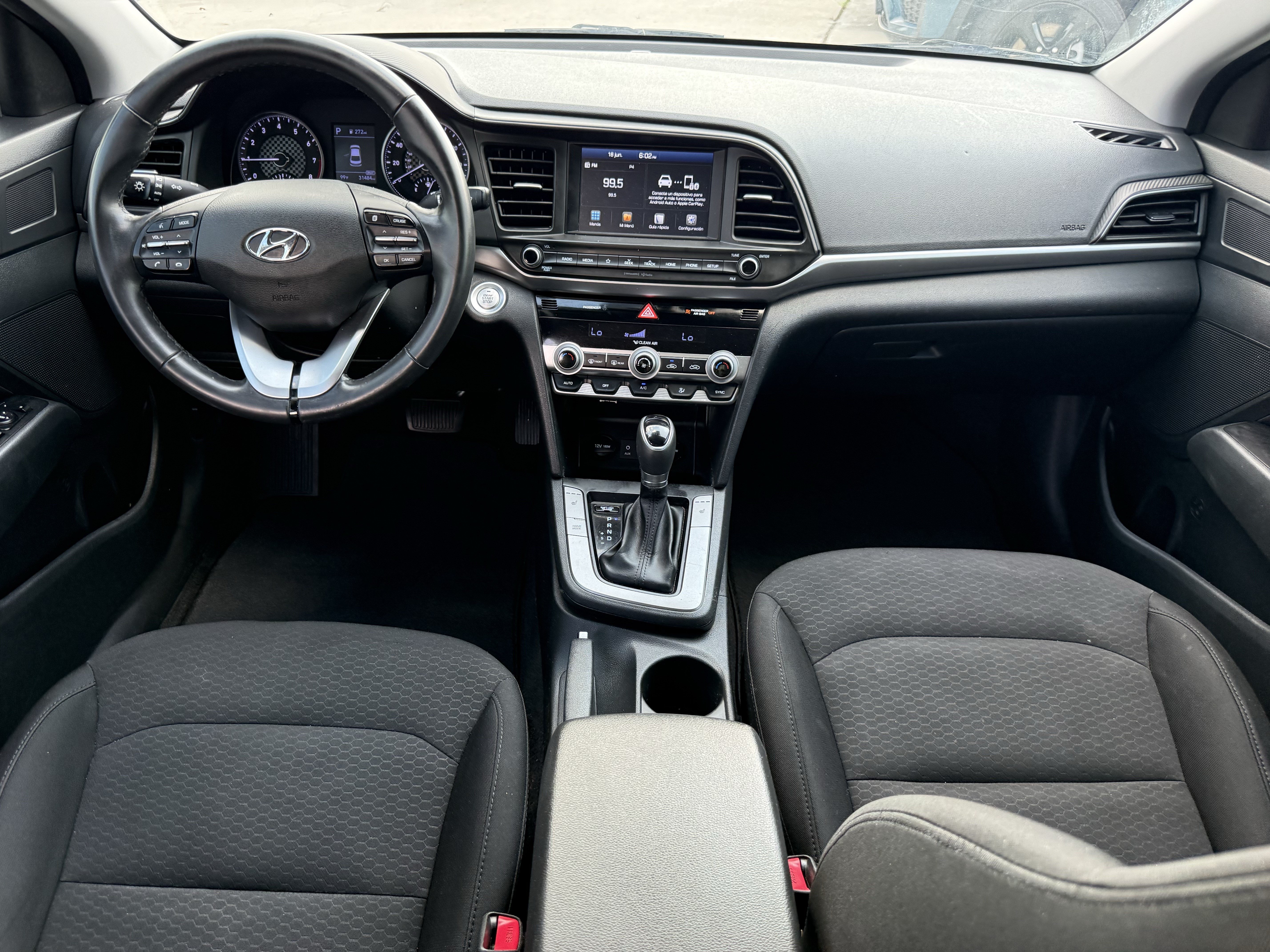 Used 2020 Quartz White Pearl Hyundai Value Edition image 13