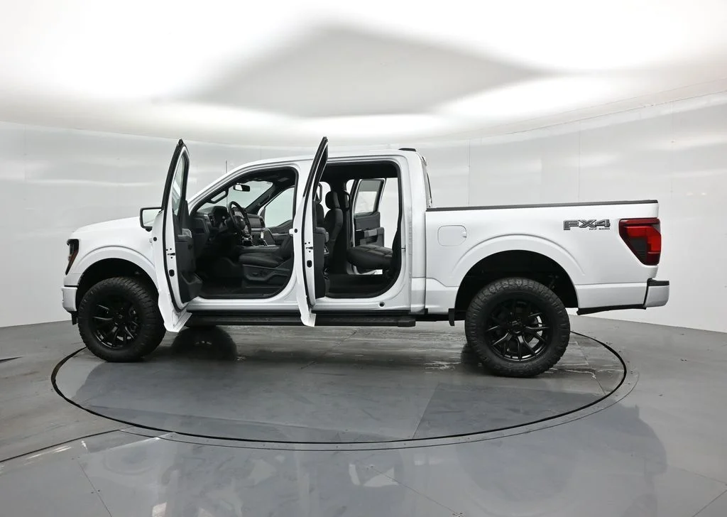 New 2026 White Ford XLT image 33