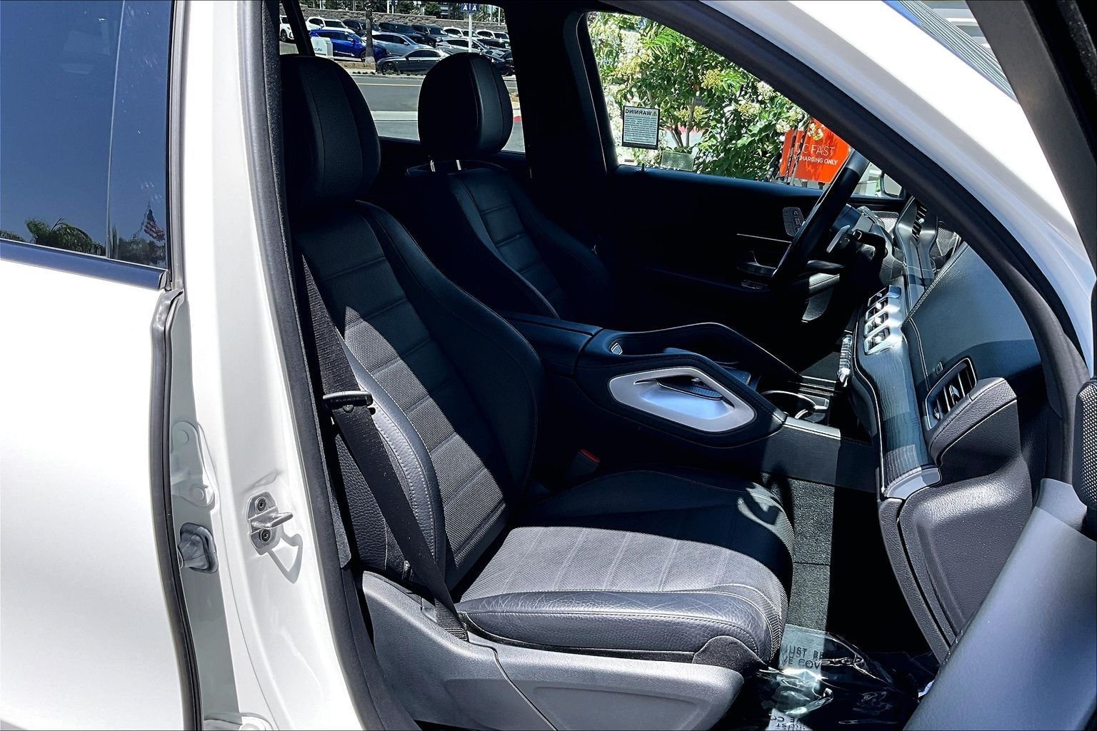 Used 2023  Mercedes-Benz GLS 450 image 7