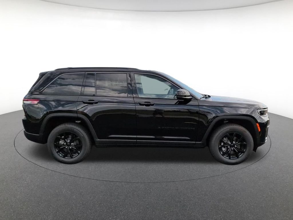New 2026 Black Jeep Altitude image 5
