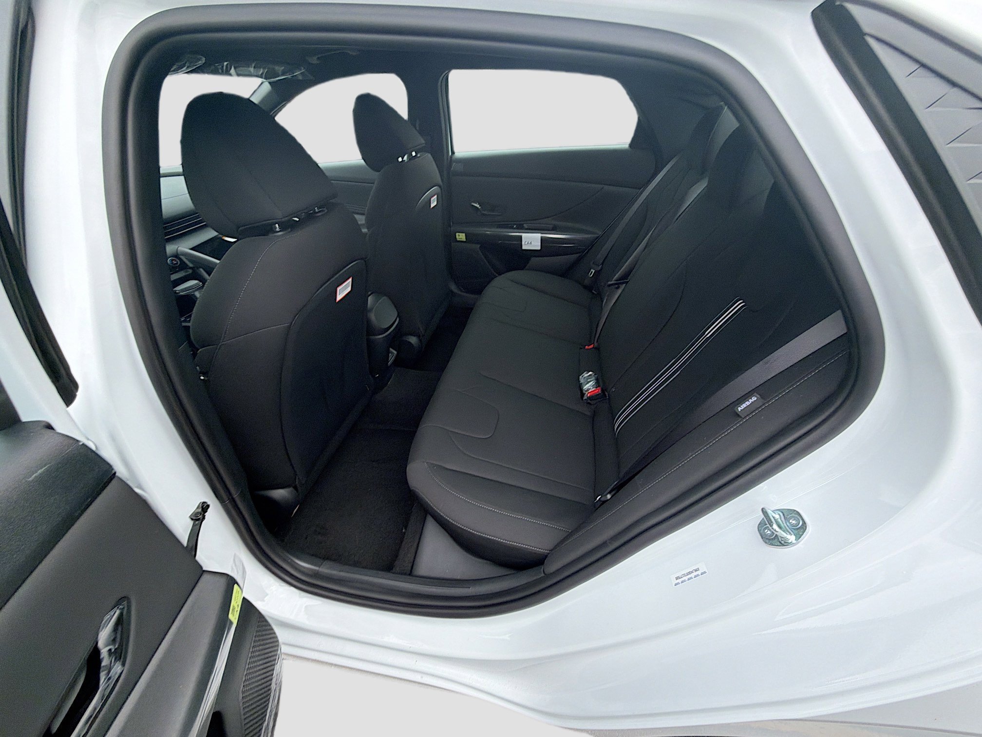 New 2026 Serenity White Hyundai SEL Sport image 41