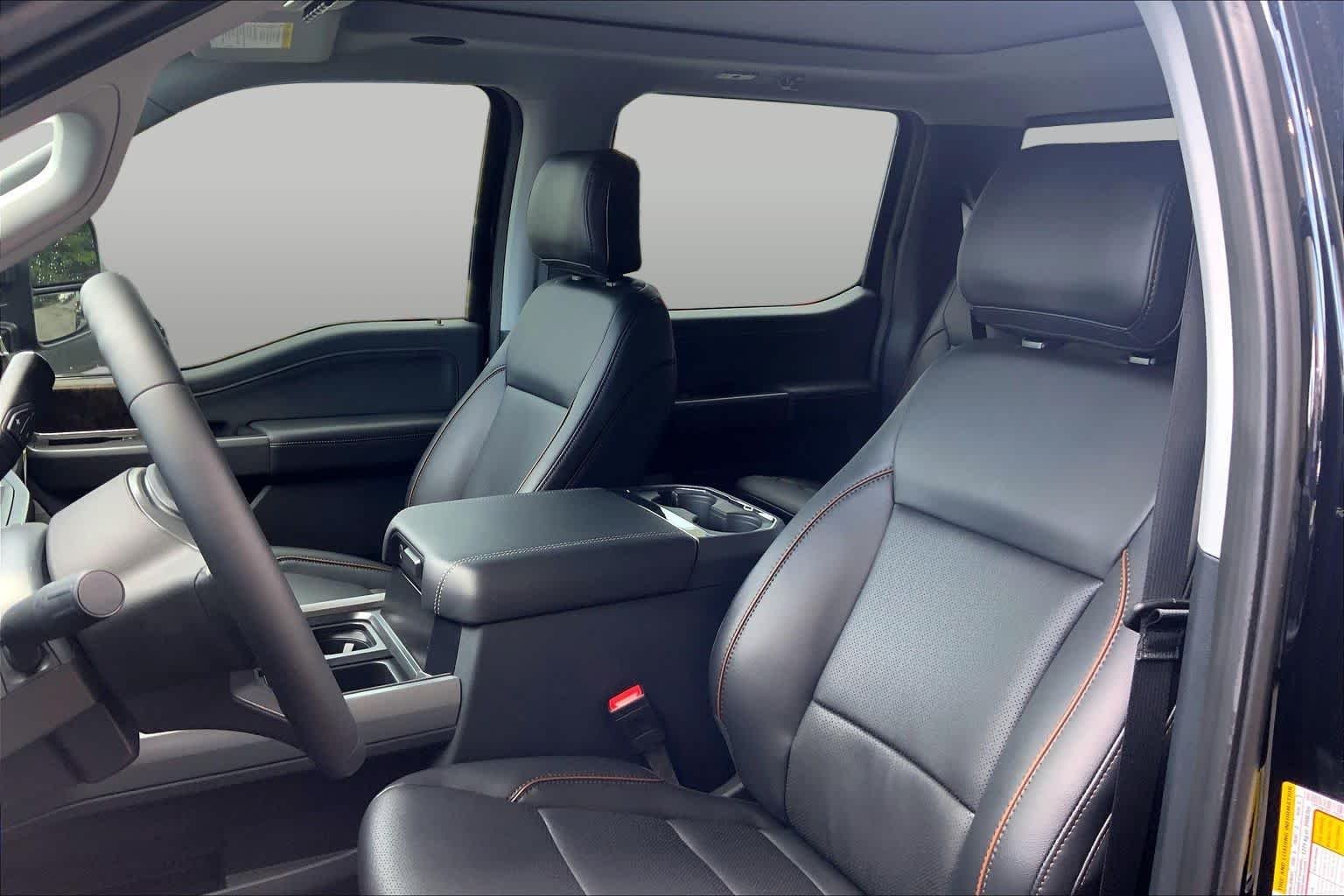 New 2026 Agate Black Metallic Ford F-350® Lariat® image 9
