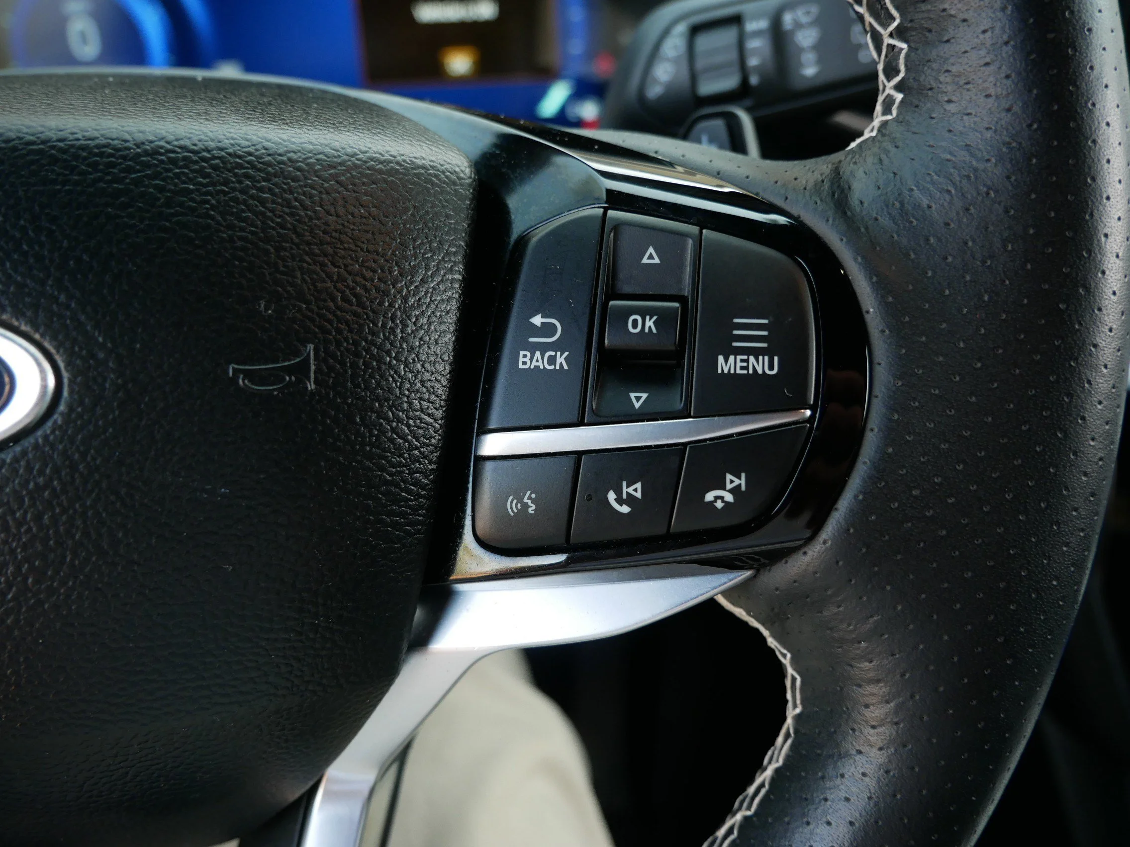 Used 2023 Star White Metallic Tri-Coat Ford ST image 29
