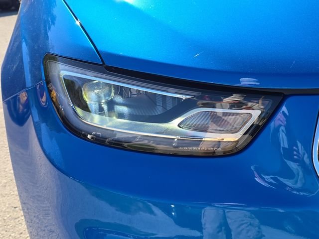 New 2026 Hydro Blue Pearl-Coat Exterior Paint Chrysler Limited image 7