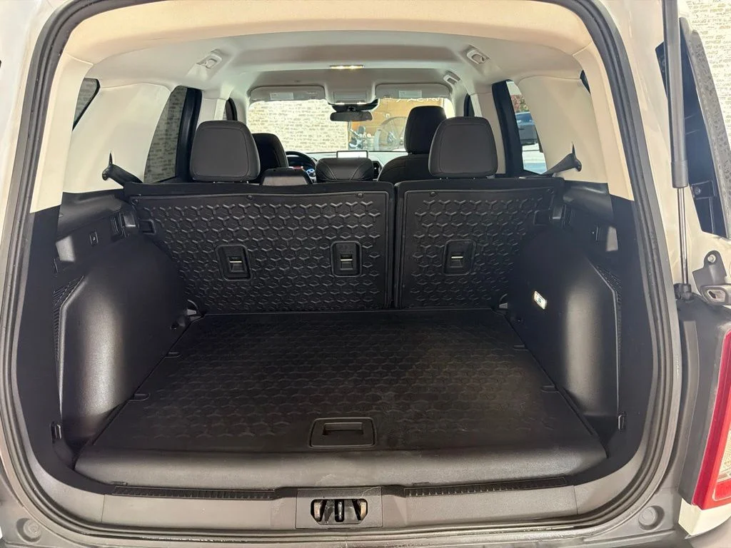 Used 2023 White Ford Big Bend image 13