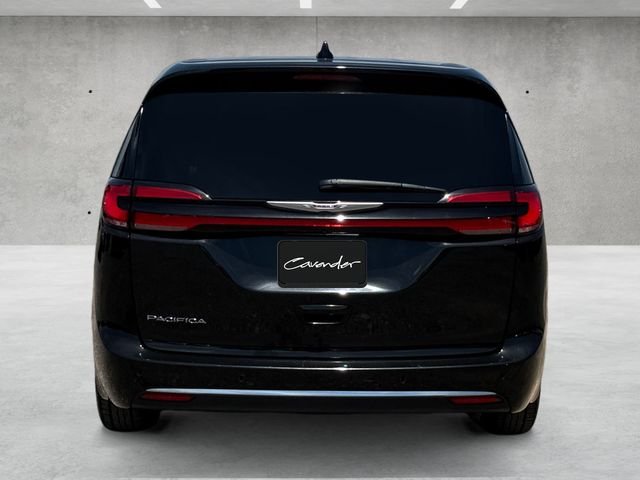 Certified Used 2023 Brilliant Black Crystal Pearlcoat Chrysler Touring L image 16