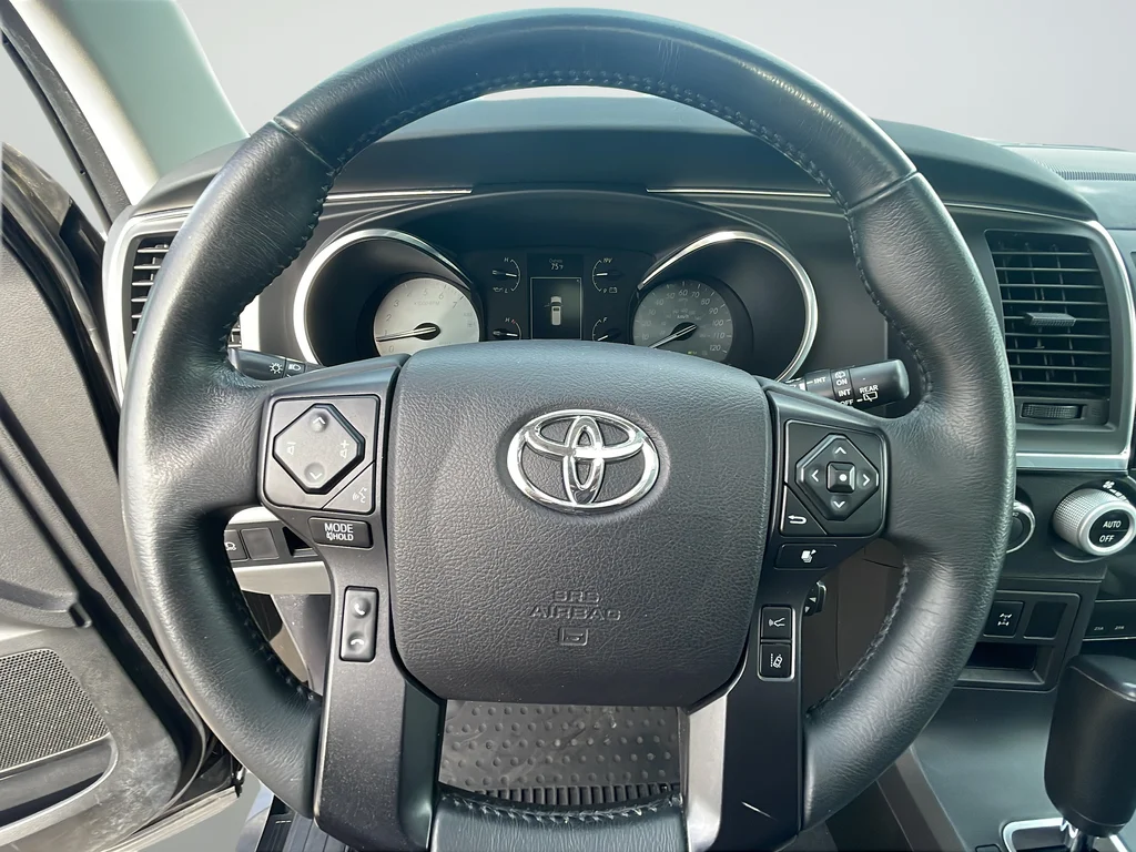 Used 2022 Black Toyota SR5 image 37