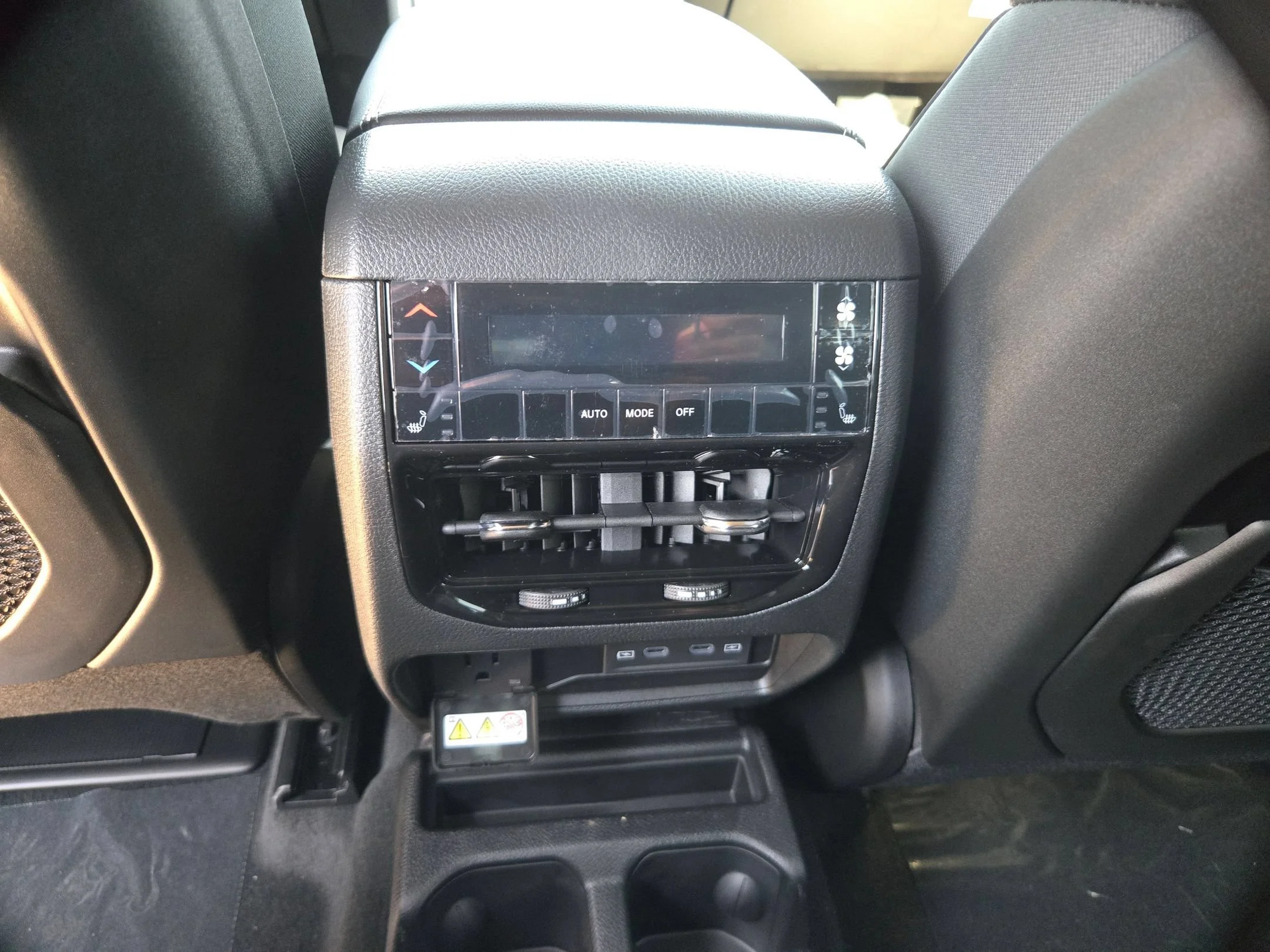 New 2026 Fathom Blue Pearlcoat Jeep Limited image 16