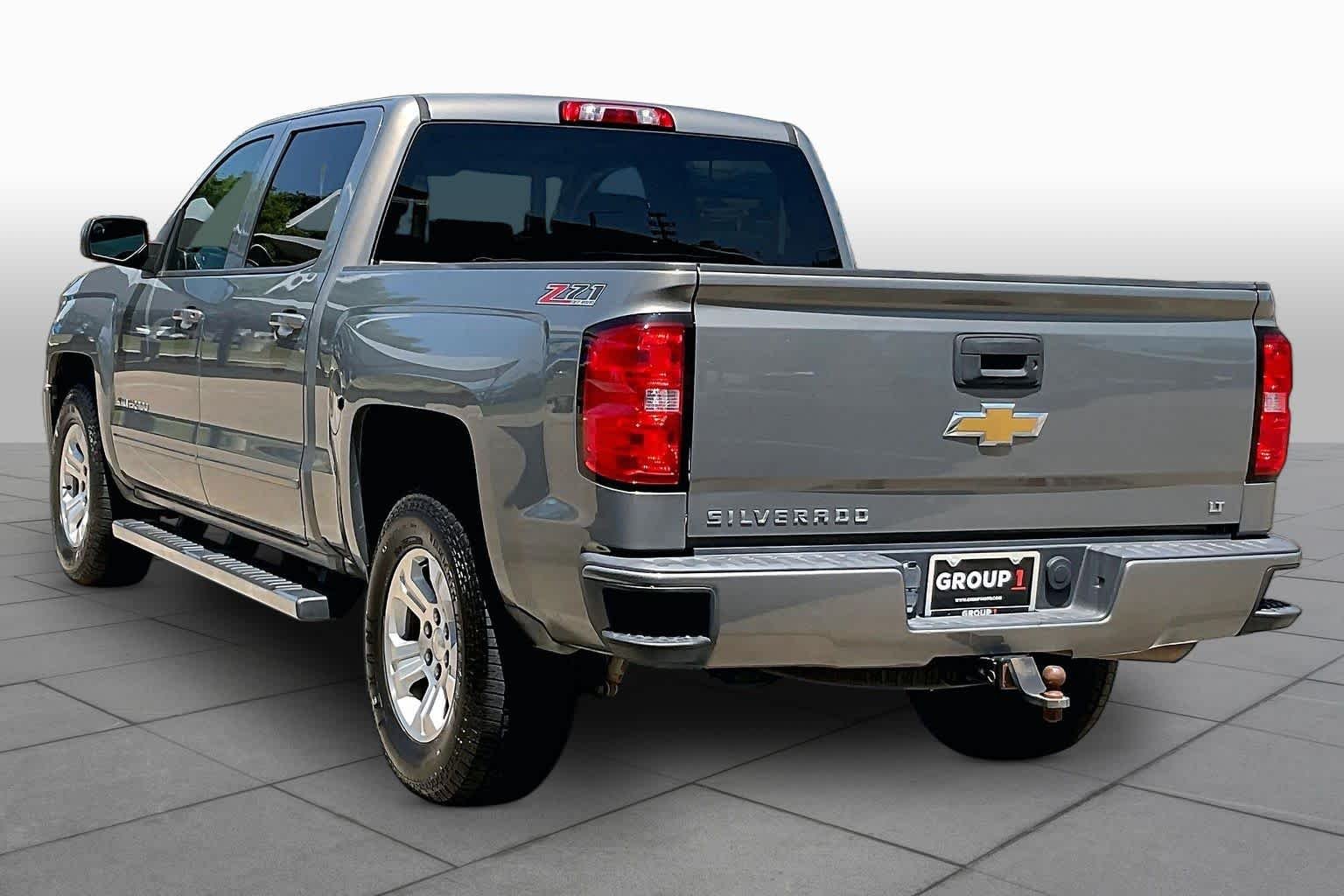 Used 2017 Pepperdust Metallic Chevrolet LT image 12