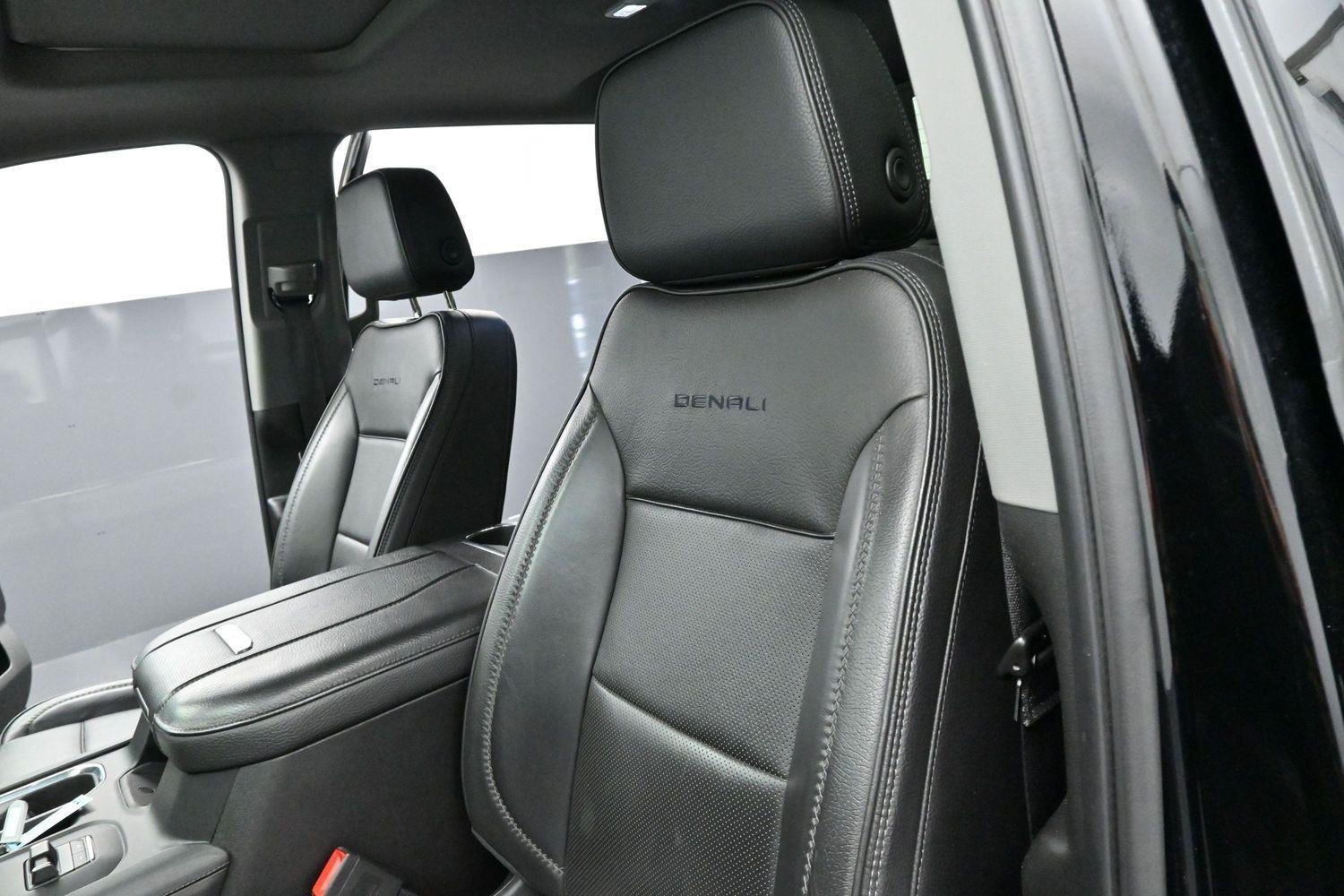 Used 2024 Onyx Black GMC Denali image 15