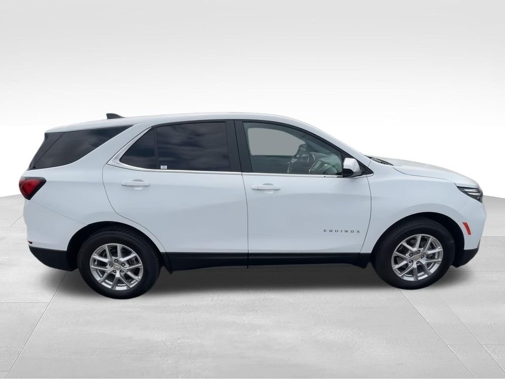 Used 2024 White Chevrolet LT image 9