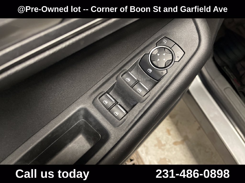 Used 2016 Gray Ford SE image 15