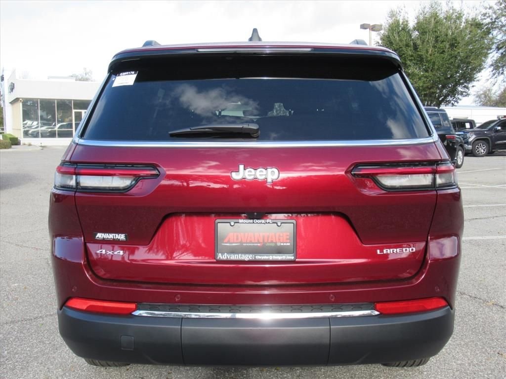 New 2026 Velvet Red Pearlcoat Jeep Laredo X image 6