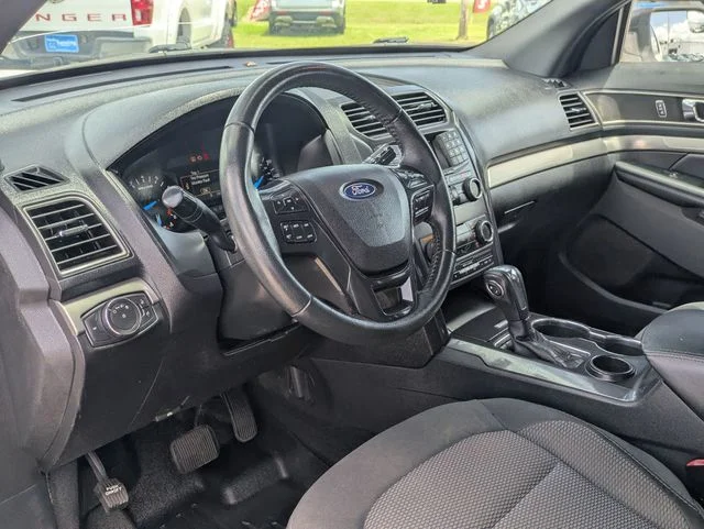 Used 2018 White Ford XLT image 31