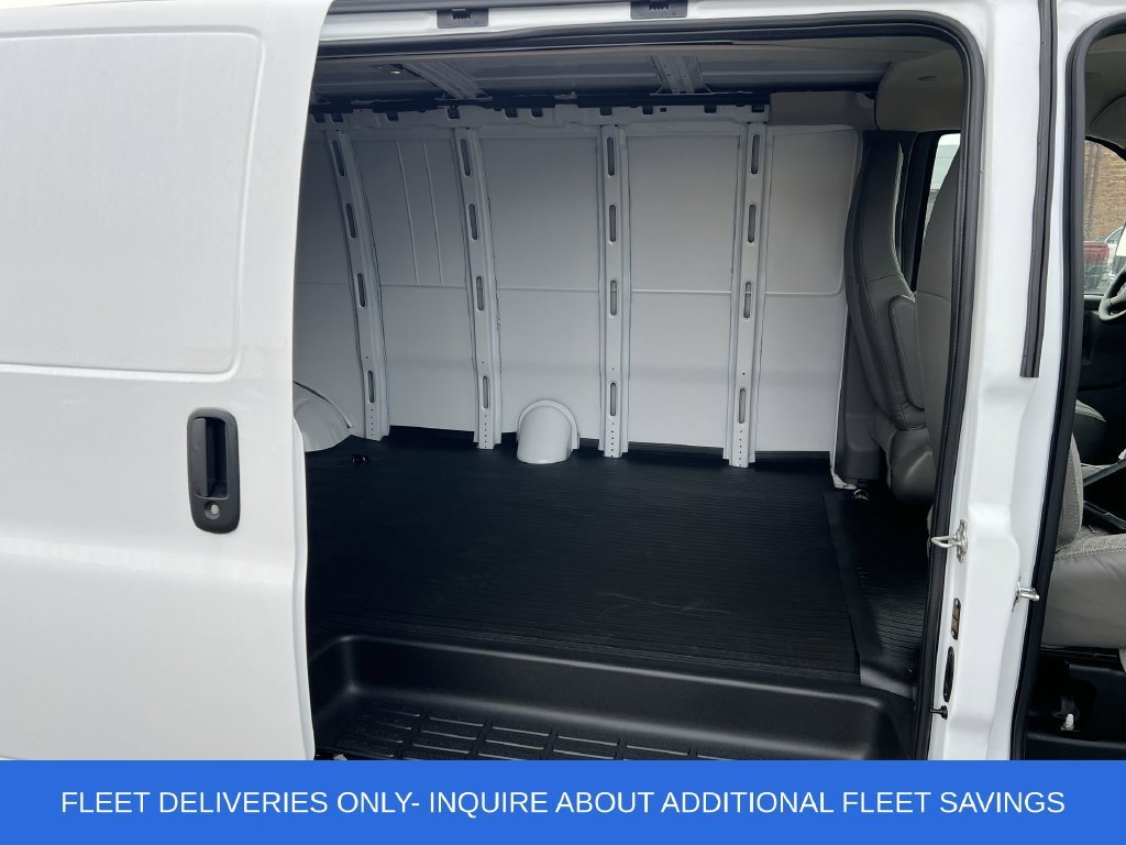 2025 Chevrolet Express Cargo Work Van - Photo 12