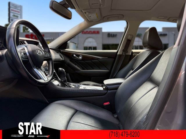 Certified Used 2018 Graphite Shadow INFINITI 3.0t LUXE image 18