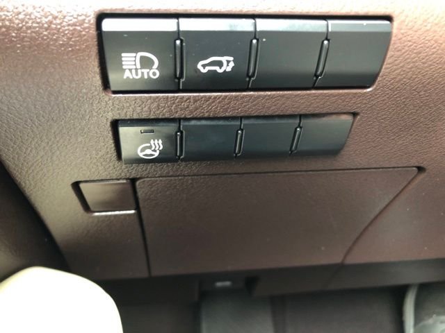 Used 2019 White Lexus 350 image 24