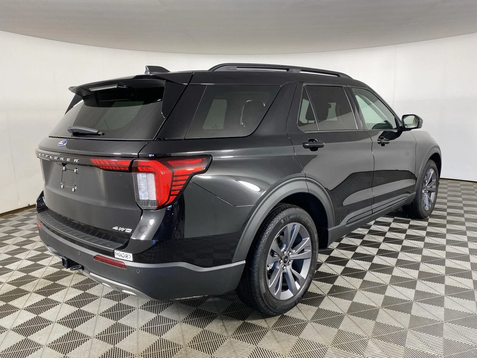 New 2026 Agate Black Metallic Ford Active image 7