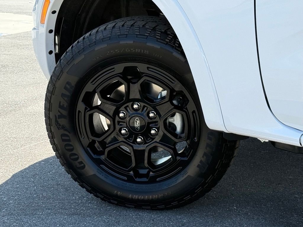 New 2026 Oxford White Ford XLT image 13