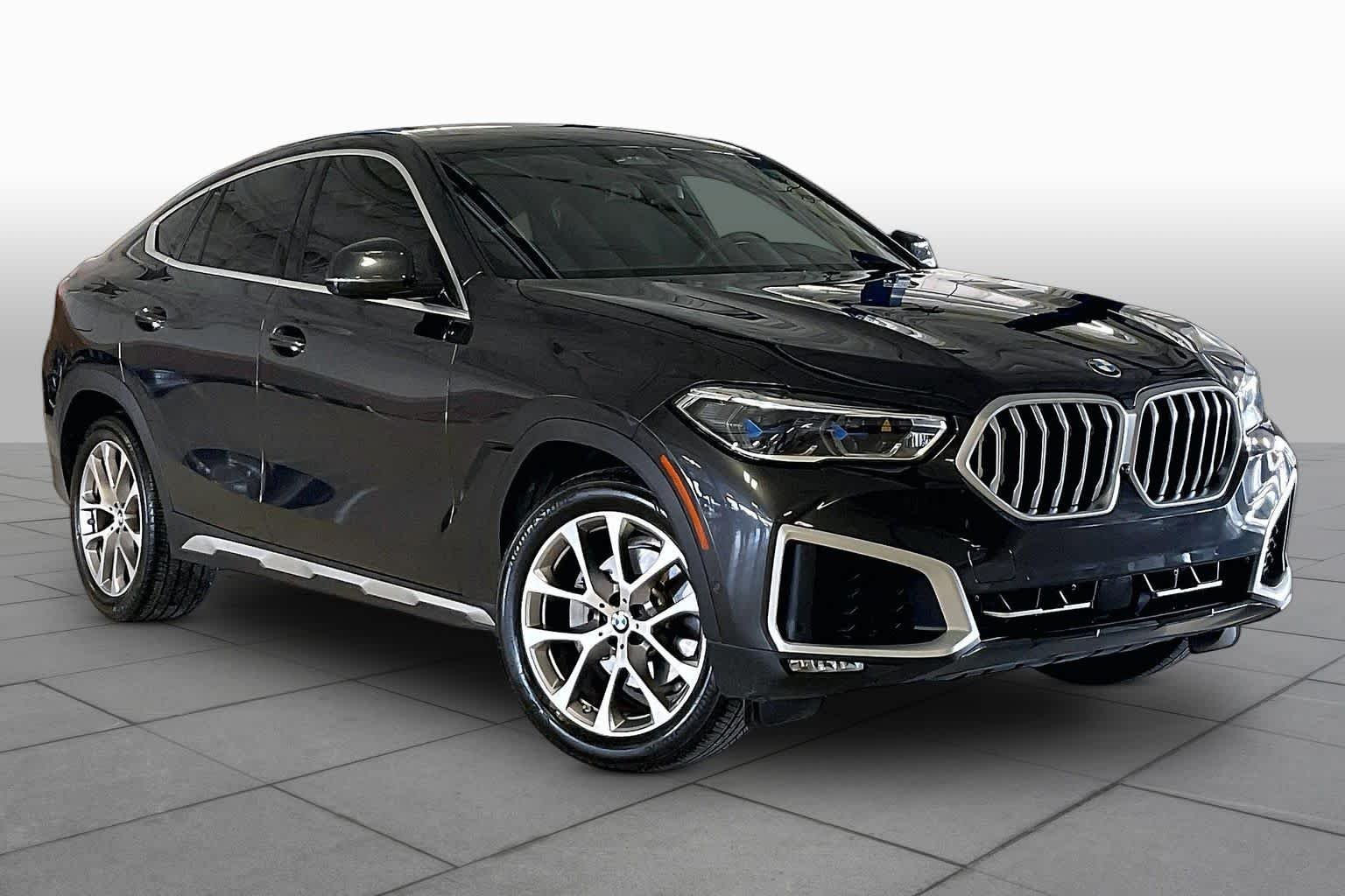 Used 2021 Dark Graphite Metallic BMW xDrive40i image 2