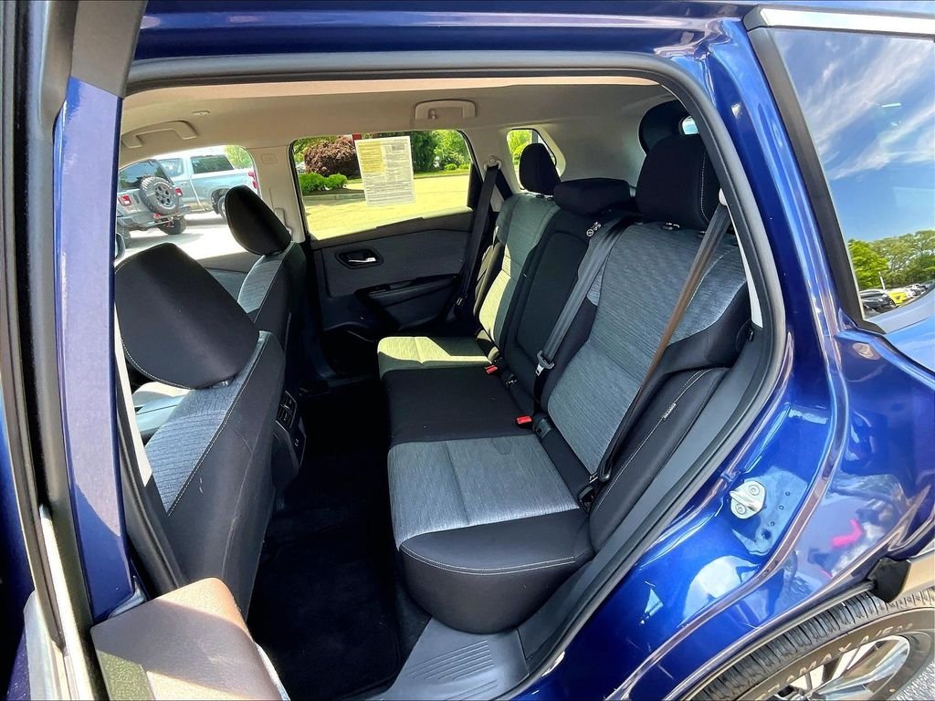 Used 2023 Blue Nissan SV image 15
