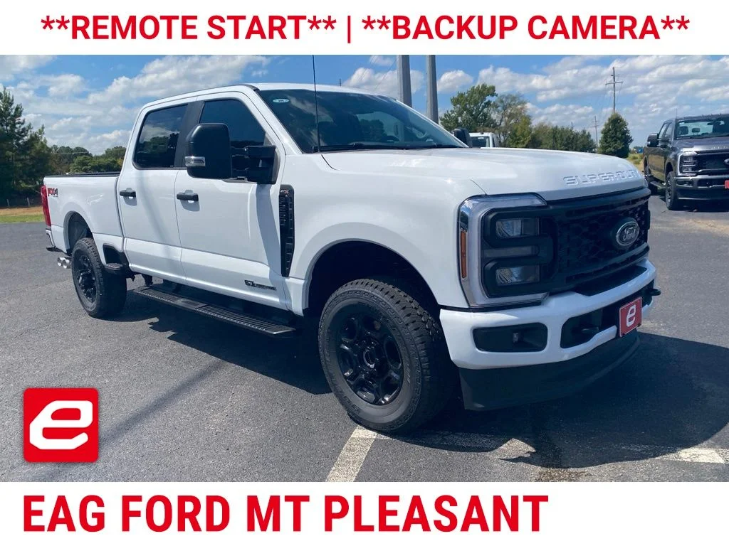 New 2026 Oxford White Ford F-250® XL image 1