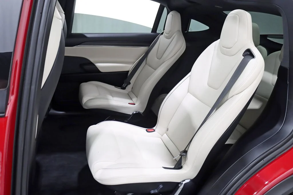 Used 2022 Red Tesla Plaid image 30
