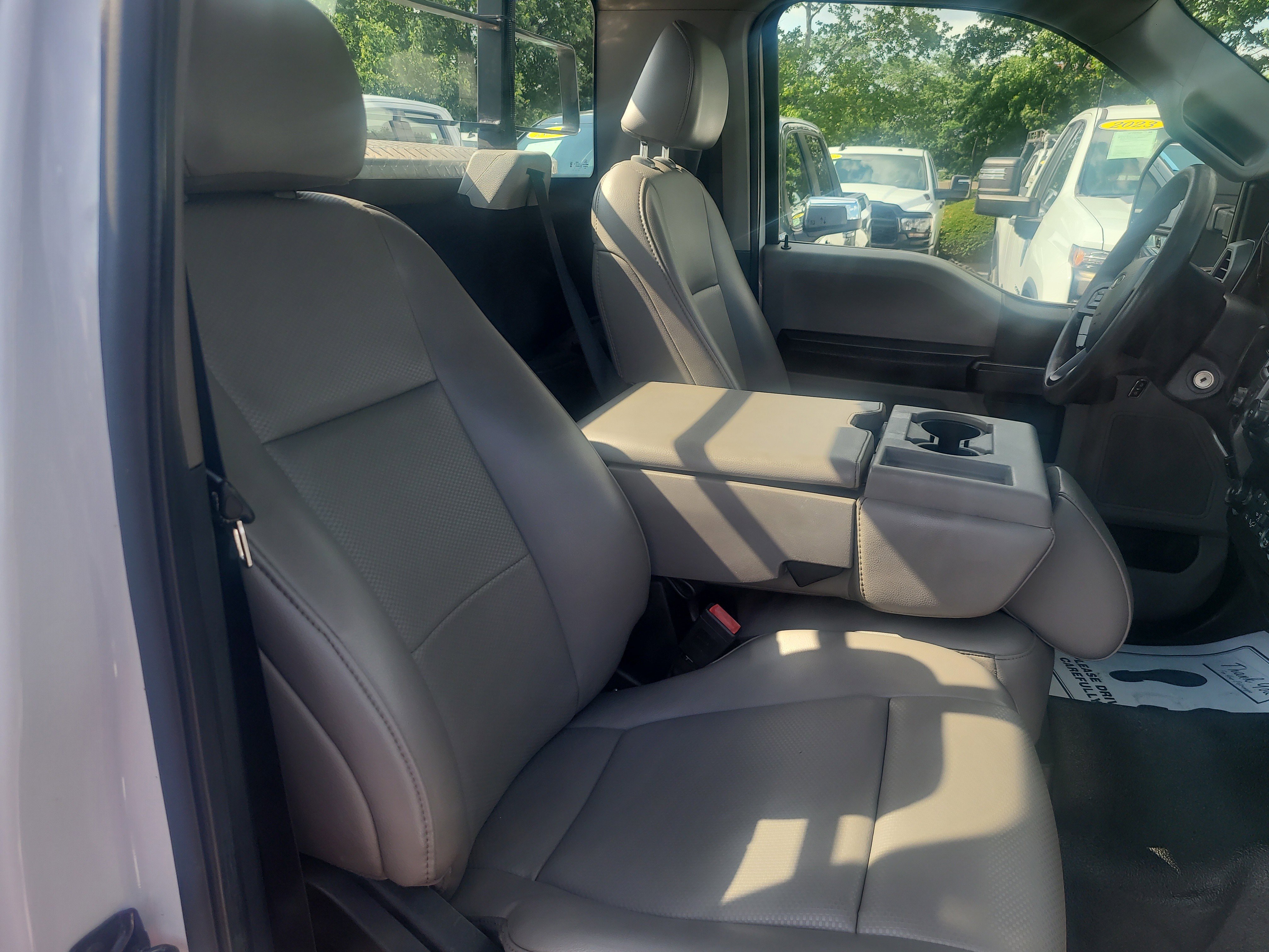 Used 2020 Oxford White Ford XL image 10